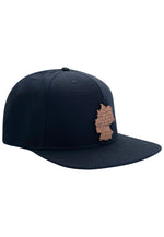 Lade das Bild in den Galerie-Viewer, snapback cap gröbenstädt |holz| schwarz | deutschland braun